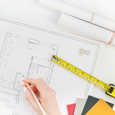 Yaratıcı düz yatıyordu ek yükü üstten görünüm planları mimari düz proje planı ve ofis malzemeleri dekoratör kare beyaz tablo çalışma alanı renk örnekleri araçları ve ekipmanları arka plan kopya alanı kavramı