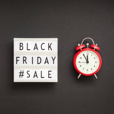 Yaratıcı üst görüntülemek düz yatıyordu promosyon kompozisyon Black friday satış metin lightbox çalar saat siyah arka plan kopya alanı Meydanı şablon siyah Cuma satış mockup düşmek Şükran reklam