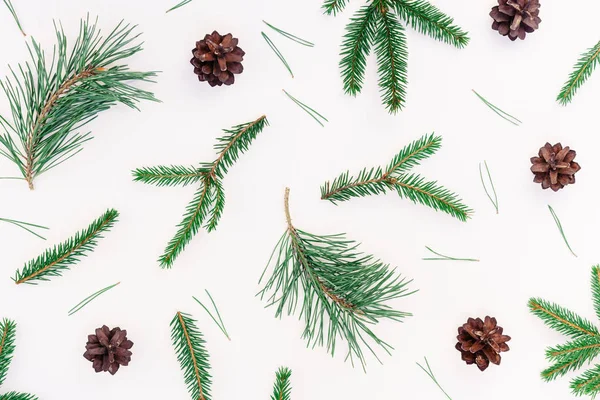크리스마스 크리스마스 핸드메이드 수공예 텍스처 전나무 소나무 가지와 템플릿 인사말 — 스톡 사진