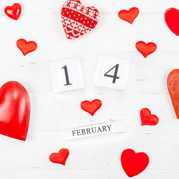 Üstten Görünüm Aşk Tatil Kutlama Kırmızı Kalp Takvim Tarihi Beyaz — Stok fotoğraf