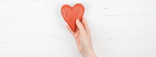 Üstten Görünüm Aşk Tatil Kutlama Kırmızı Kalp Beyaz Ahşap Arka — Stok fotoğraf