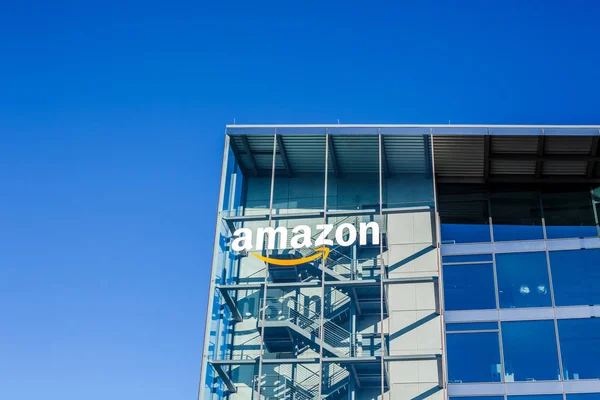 Munich Jermany December 2018 Logo Amazon Gedung Kantor Perusahaan Yang — Stok Foto