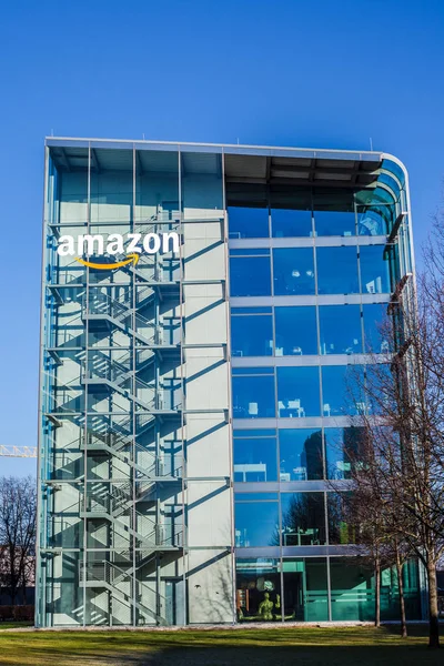 Munich Alemania Diciembre 2018 Logotipo Amazon Edificio Oficinas Compañía Ubicado — Foto de Stock