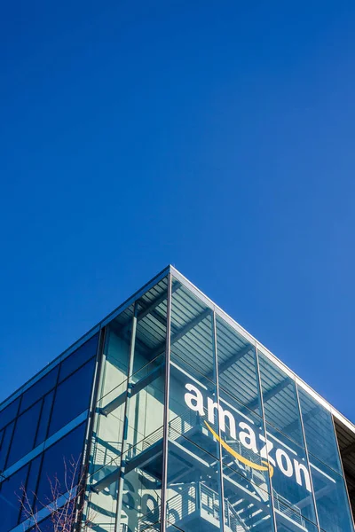 Мюнхен Германия Декабря 2018 Года Логотип Amazon Офисном Здании Компании — стоковое фото