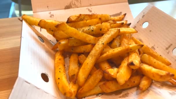 Close Video Woman Fingers Taking Chip Pile Fresh French Fries — Stock Video