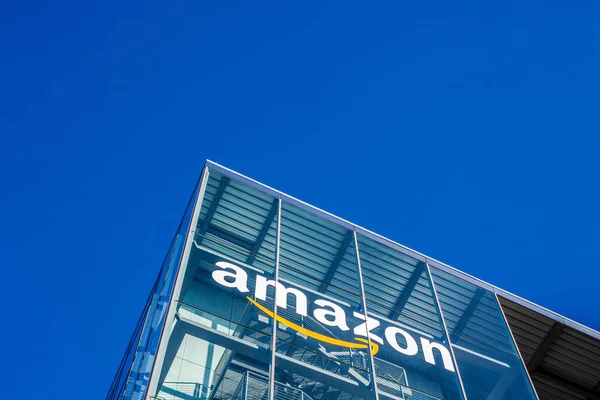 Мюнхен Германия Декабря 2018 Года Логотип Amazon Офисном Здании Компании — стоковое фото