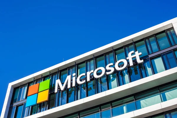 München Németország Decemberében 2018 Microsoft Embléma Cég Irodai Épület Található — Stock Fotó