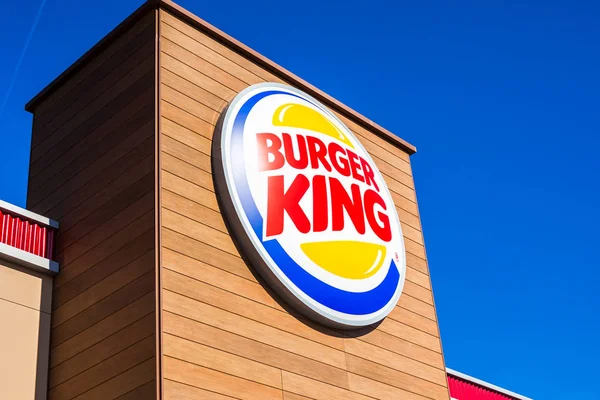 बर्गर किंग फास्ट फूड रेस्तरां लोगो — स्टॉक फ़ोटो, इमेज
