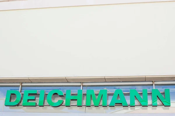 Deichmann lojas de calçados de varejo logotipo da marca — Fotografia de Stock