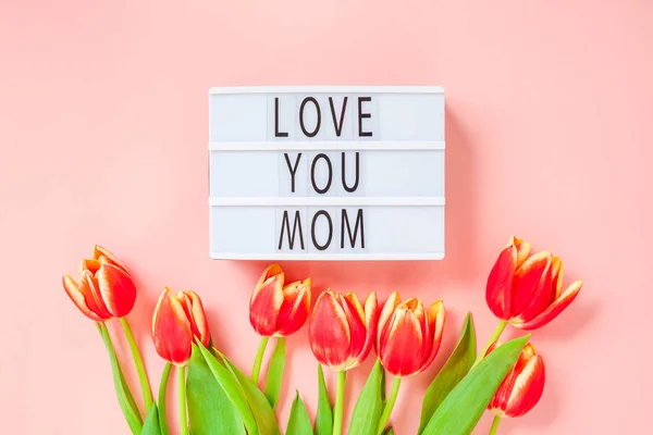 Mothers Day greeting card with red tulip flowers — Stock Photo, Image