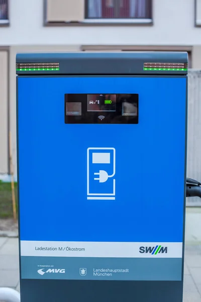 Electric vehicle charging station — Stock Photo, Image