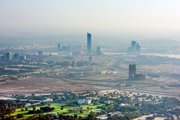 Dubai Innenstadt Morgenszene. Ansicht von oben — Stockfoto