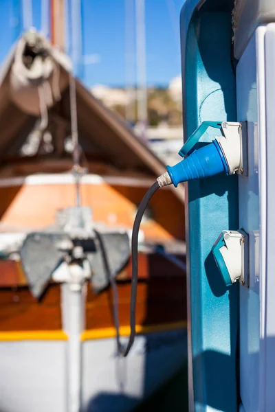 Moored yachts charching with fuel and electricity — Stock Photo, Image