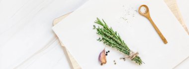 Yeşillik otlar ve baharatlar ile gıda arka plan