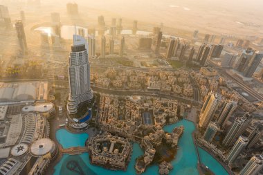 Dubai şehir sabah sahne. Üstten Görünüm