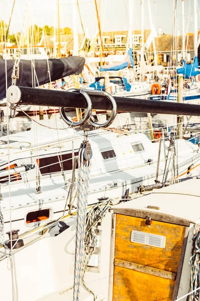 Szabadidős jachthajó részletei — Stock Fotó