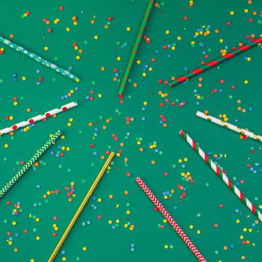 Noel desen kokteyl pipetler yeşil kağıt