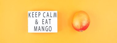 Yaratıcı kompozisyon mango meyve