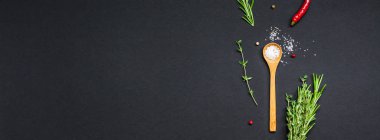 Yeşillik otlar ve baharatlar ile gıda arka plan