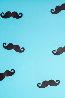 Kağıt bıyıkları erkekler babalar baba konsepti için