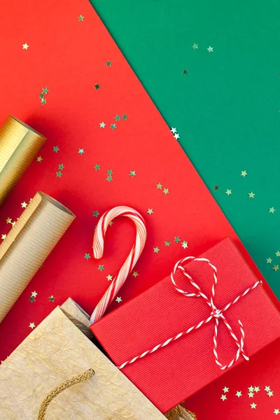 Preparación de regalos de Año Nuevo o Navidad —  Fotos de Stock