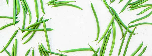 Top uitzicht van verse groene bonen achtergrond — Stockfoto