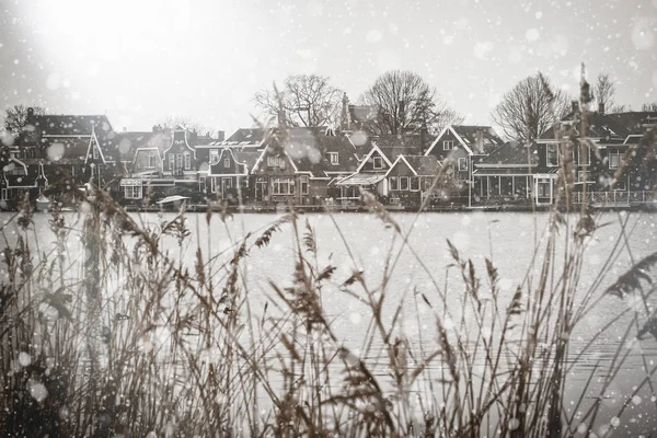 Zaanse Schans paisagem de inverno — Fotografia de Stock