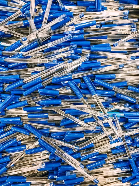 Ballpoint tumpukan pena di toko alat tulis — Stok Foto