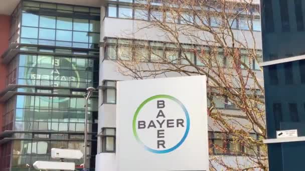 Bayer Tyskt Multinationellt Läkemedels Och Biovetenskapsföretag Ett Världens Största Läkemedelsföretag — Stockvideo