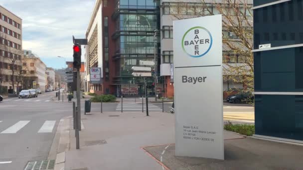 Bayer Немецкая Транснациональная Фармацевтическая Фармацевтическая Компания Одна Крупнейших Фармацевтических Компаний — стоковое видео