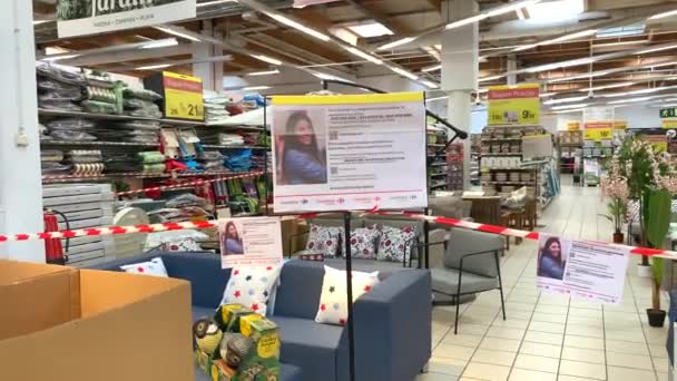 Skydd Mot Pandemier Carrefour Hypermarket Utbrottet Covid Icke Väsentliga Varor — Stockvideo