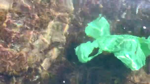 Oceán Plastové Znečištění Koncepce Použitým Starým Plastovým Sáčkem Plovoucí Mořské — Stock video