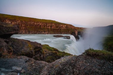 İzlanda'daki inanılmaz Gullfoss şelale