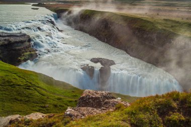 İzlanda'daki inanılmaz Gullfoss şelale