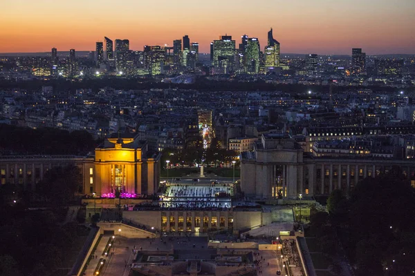 フランス 2016 フランス デファンス ビジネス地区の空撮 サンセットの時間に — ストック写真