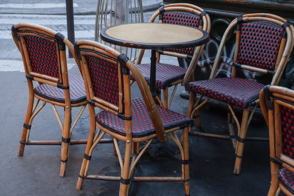 Empty Tables Dining Hours Paris Cobblestone Alley — Stock Photo, Image