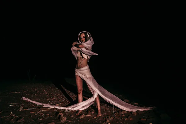 Young Beautiful Woman Starry Night Cosmic Theme Tomna Park Israel — Stock Photo, Image