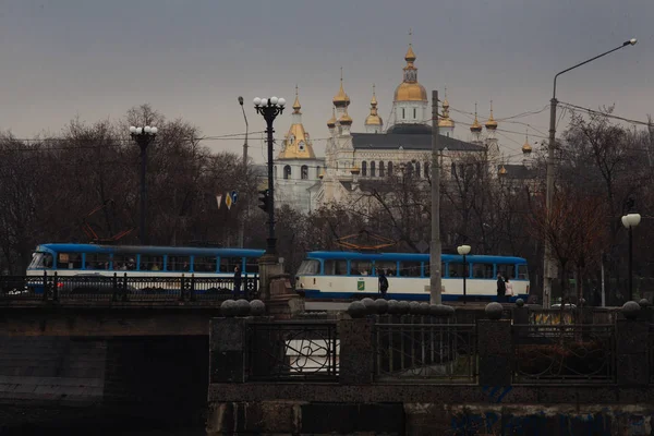 Charkiv Ukraina April 2016 Gamla Inlägg Sovjetunionen Spårvagn Regnigt Väder — Stockfoto