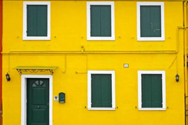 Burano Adası, Venedik, İtalya 'da renkli evler alındı 