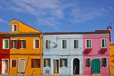 Burano Adası, Venedik, İtalya 'da renkli evler alındı 