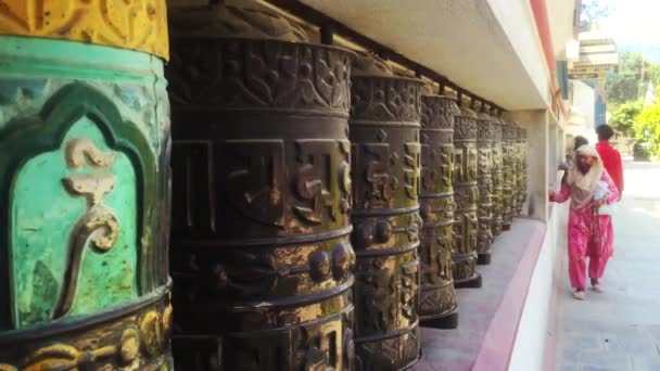 Kathmandu Nepal Września 2018 Tybetański Koła Modlitwy Lub Rolkach Modlitwy — Wideo stockowe