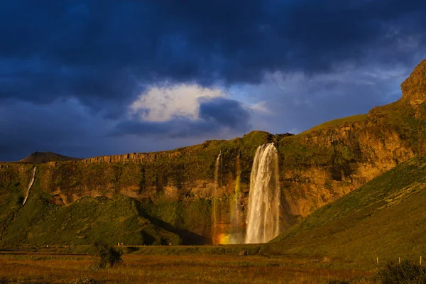 Wodospad Seljalandsfoss Podczas Zachodu Słońca Islandia — Zdjęcie stockowe