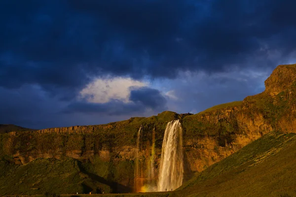 Wodospad Seljalandsfoss Podczas Zachodu Słońca Islandia — Zdjęcie stockowe