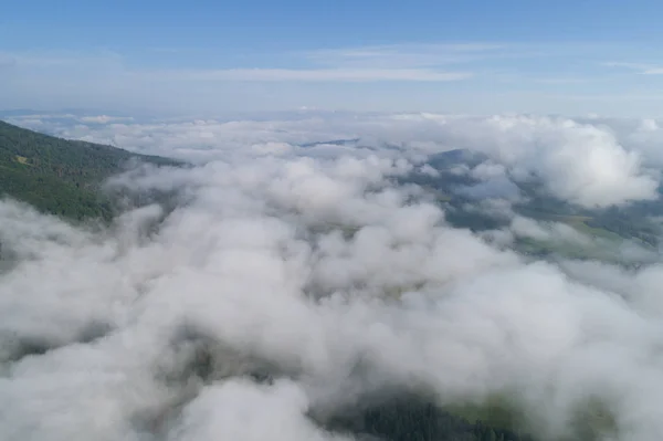 Karpaten Met Wolken Foto Genomen Door Drone — Stockfoto