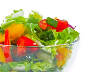 Plaka, izole taze sebze salatası