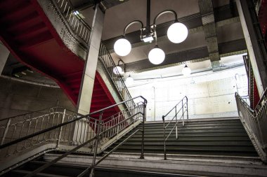 Fransa, Paris - 1 Ekim 2016: metro Cite, kentsel altyapı istasyonu