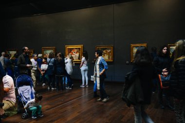 Paris, Fransa - 2 Ekim 2016: Kalıcı collectio ziyaret