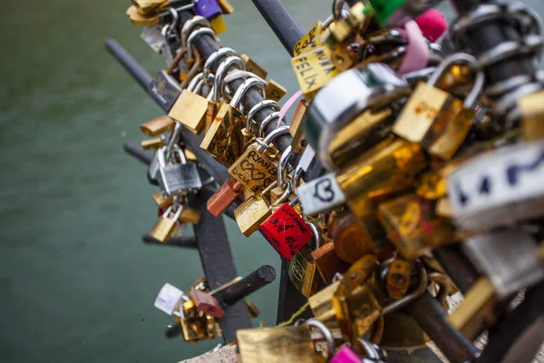 Paris Francja Października 2016 Kłódek Miłości Pont Archevche Paryżu Tysiące — Zdjęcie stockowe