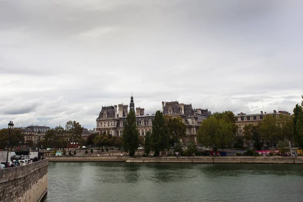 París Francia Octubre 2016 Mira Sena Isla Cite Desde Petit —  Fotos de Stock