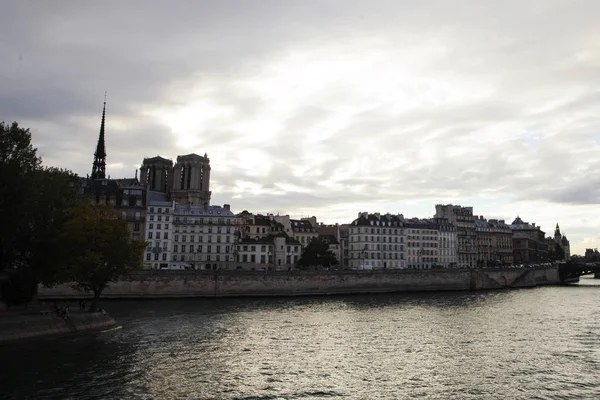 París Francia Octubre 2016 Mira Sena Isla Cite Desde Petit —  Fotos de Stock